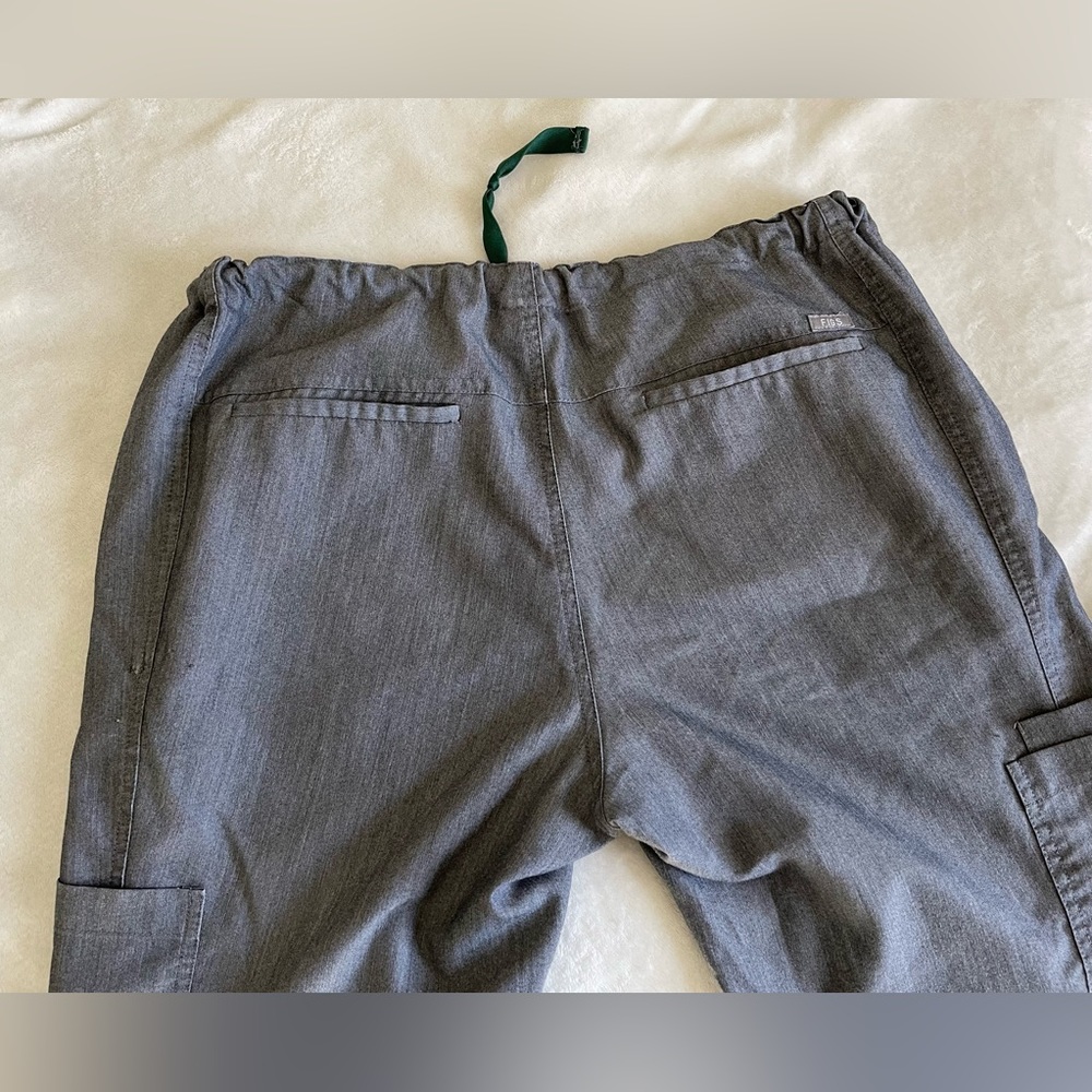 Figs Scrub Pants Size M Graphite - Picture 6 of 8
